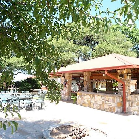 Hotel Dornhuegel Guestfarm Grootfontein Exterior foto