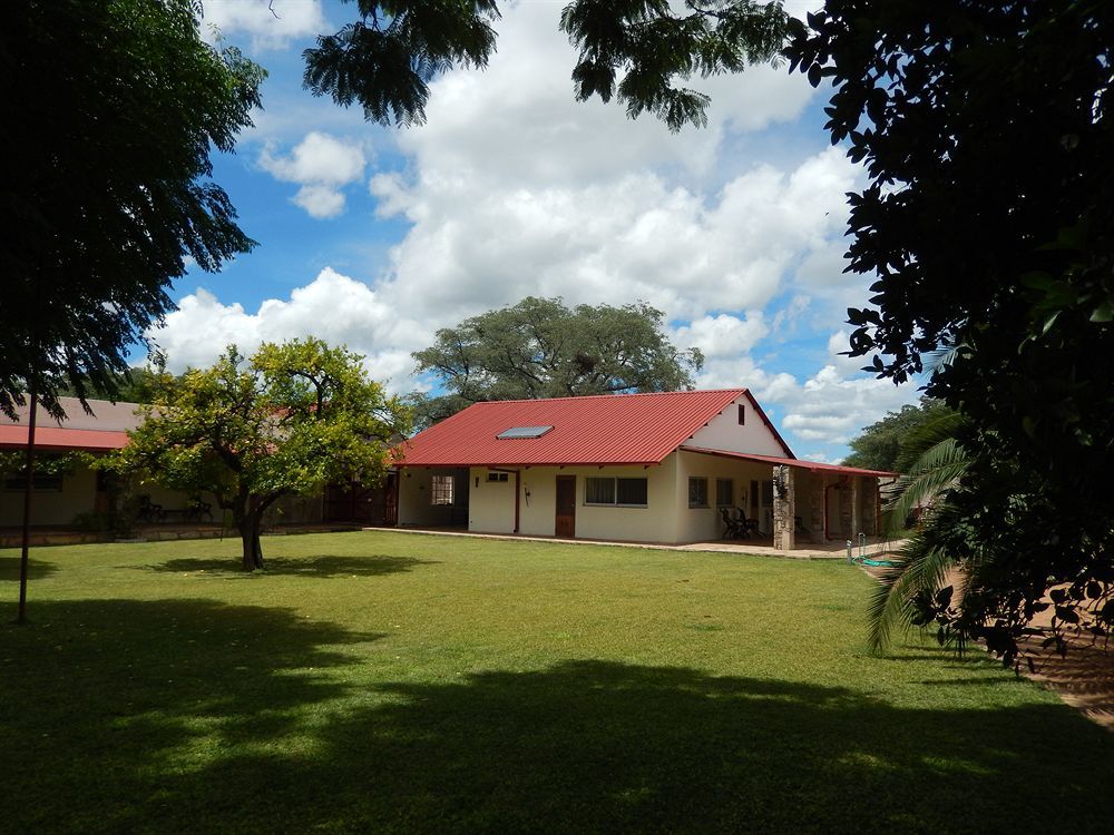 Hotel Dornhuegel Guestfarm Grootfontein Exterior foto